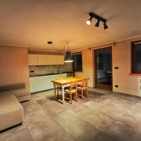 Residenza Di Campagna 查维然诺